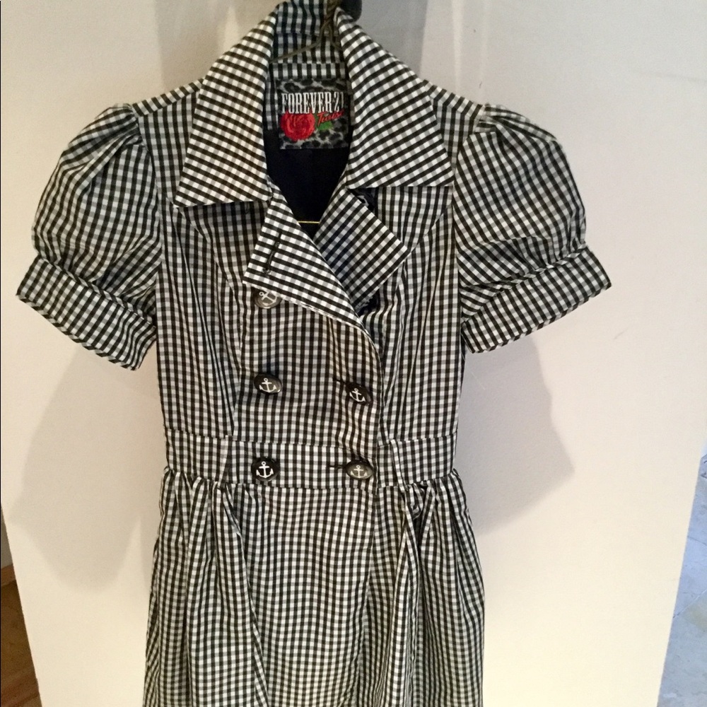 SOLD! Forever 21 Twist Dress